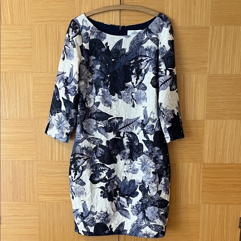 Badgley Mischka Navy and White Floral Jacquard Sheath Dress